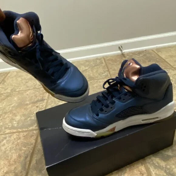 Air Jordan 5 Retro "Bronze" 7 in men 8 in women - Picture 5 of 5